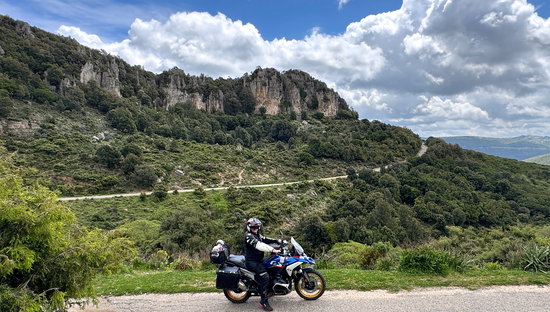 Ein Motorradausflug in die Sardinischen Bergwelt zum Flumendosa See