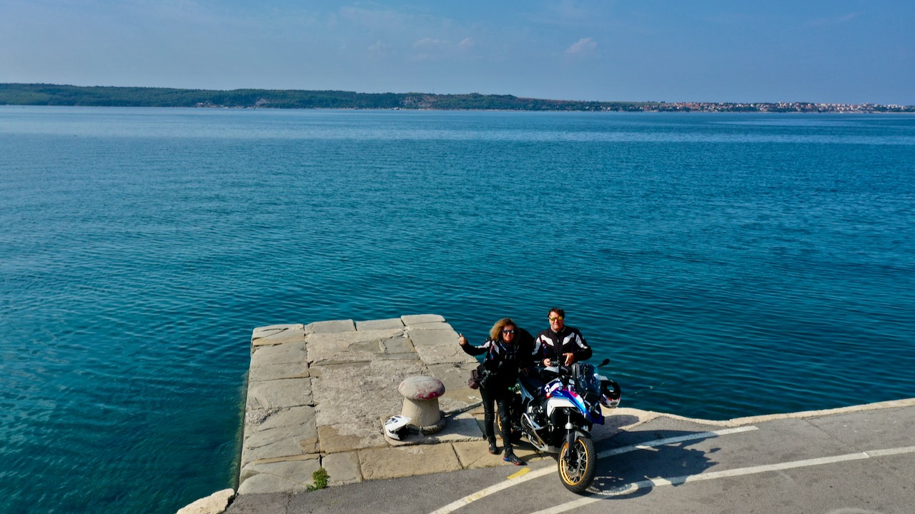 Mit dem Motorrad nach Slowenien und die einsamen kleinen Strassen genießen