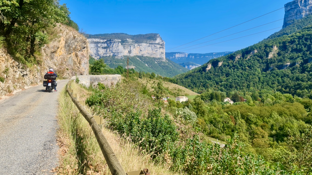 Motorrad Touren in den Seealpen combe Laval