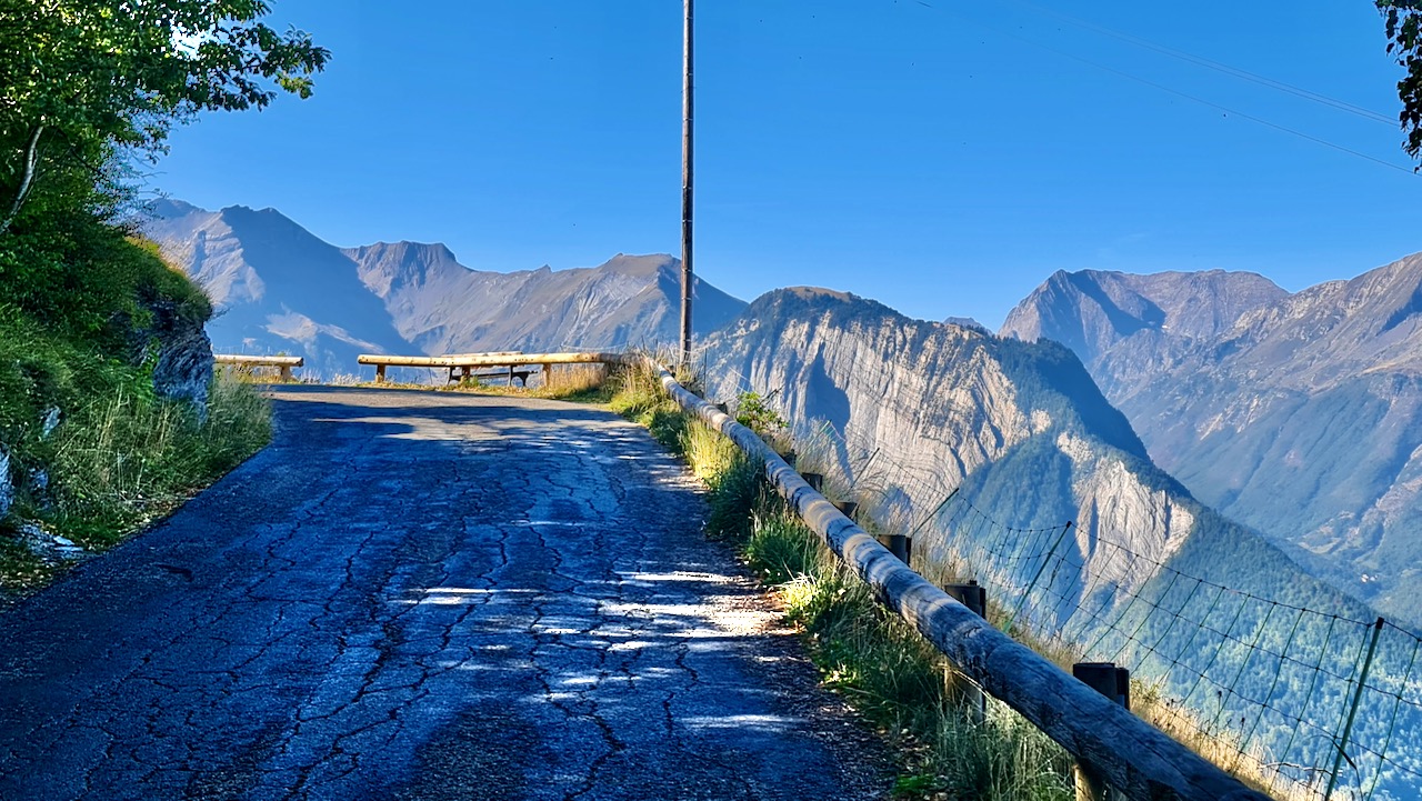 Motorrad Touren in den Seealpen Alp d Huez