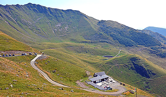 Eine Kammstrasse in Friaul wie die Assietta Kammstrasse in den Seealpen