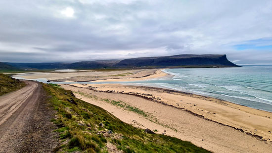 Zu den Papageientauchern auf den Westfjorden von Island