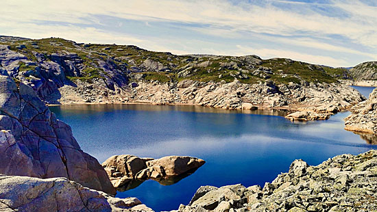 Motorradtour durch eine Traumlandschaft in Norwegen