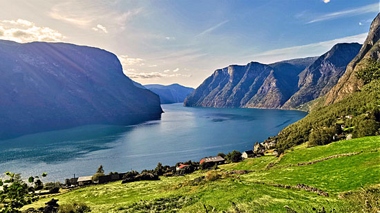 Motorradtour zur Vogelinsel Runde in Norwegen