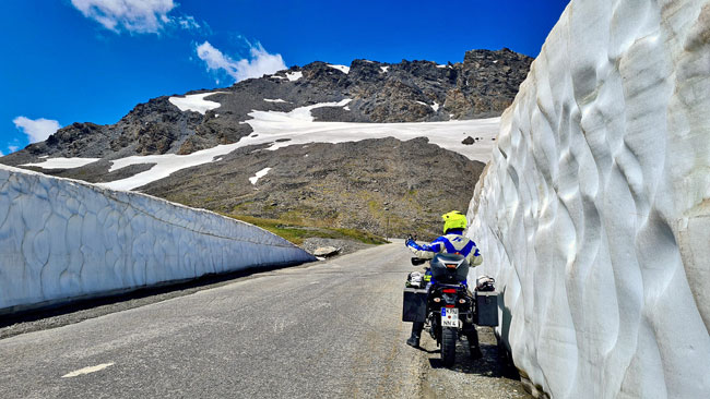 Motorradtour mit der BMW GS 1200 in den Seealpen oder auch Westalpen