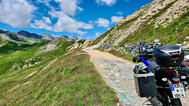 Adventure Tour mit der Yamaha Tenere 700 durch die Seealpen oder auch Westalpen