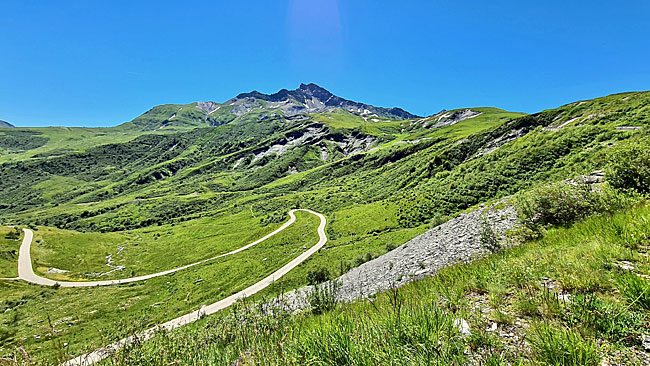 kleine Schotter Pässe durch die Seealpen oder Westalpen die gehen über die Schweiz, Frankreich und Italien