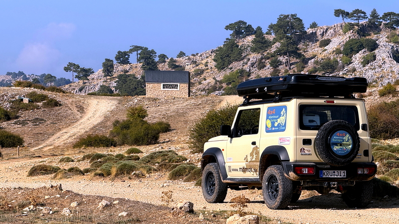 The journey through the Sierra Garzorla National Park (Spain, Andalusia) is made by 4x4 Suzuki, Devender or Grenadier. The journey through the Sierra Garzorla National Park (Spain, Andalusia) is made by 4x4 Suzuki, Devender or Grenadier.