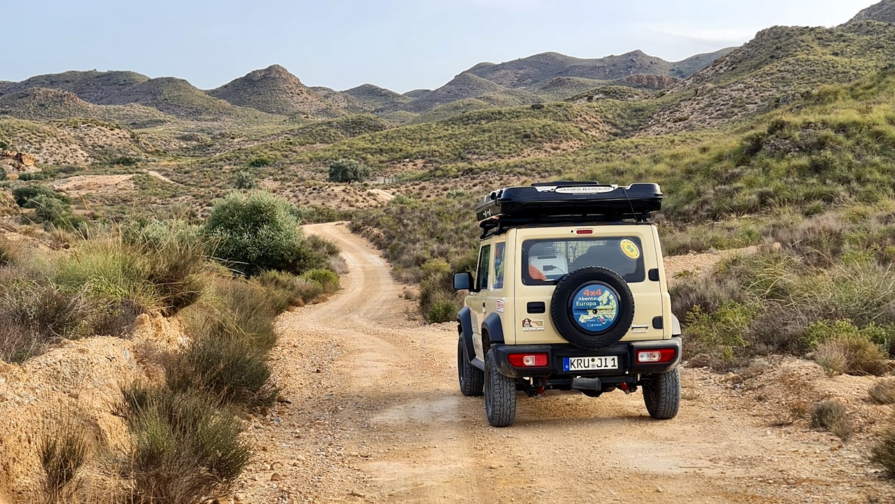 Off-road tour tracks in Spain, also rideable in winter, as GPX tracks or GPS data in KML or KMX format. Off-road tour tracks in Spain, also rideable in winter, as GPX tracks or GPS data in KML or KMX format.