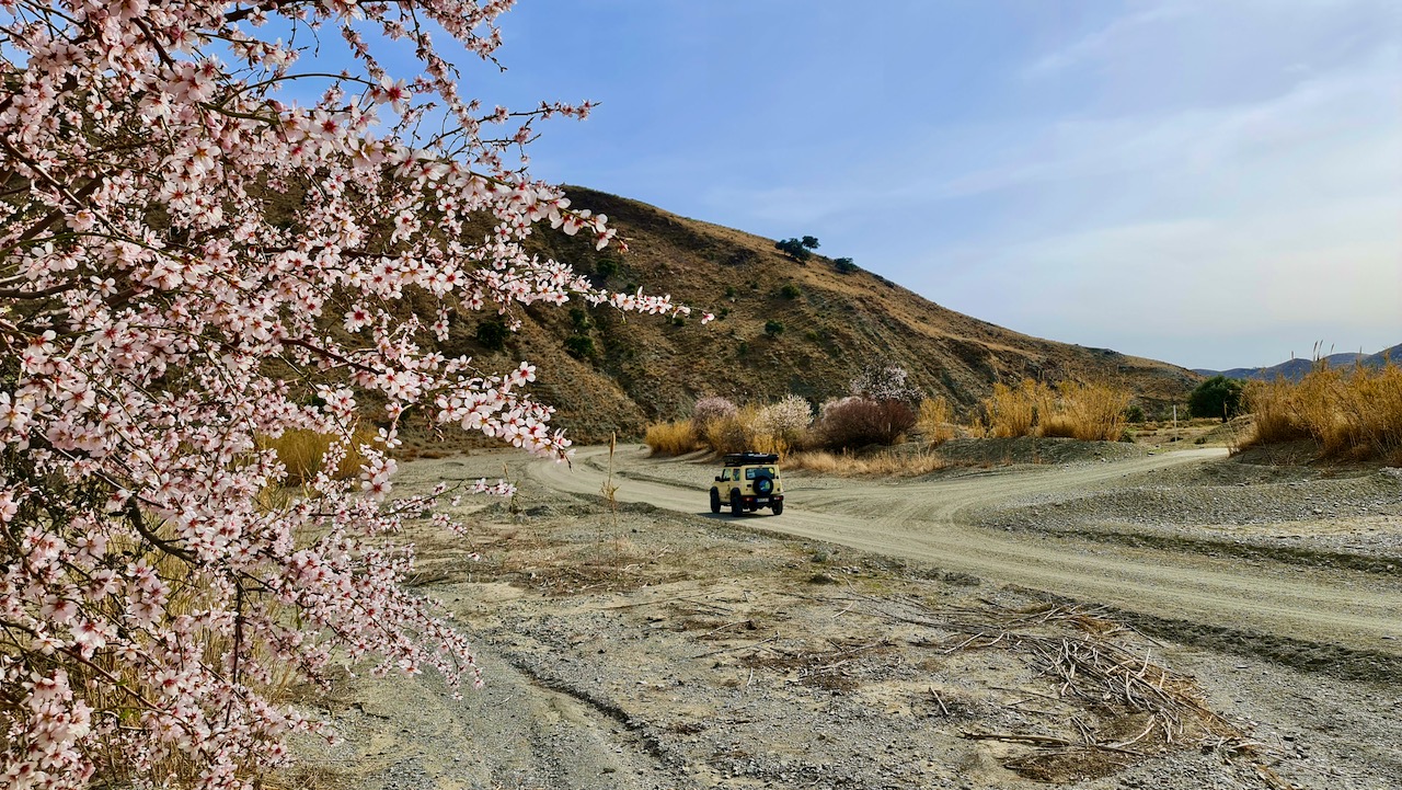 Off-road tour tracks in Spain, also rideable in winter, as GPX tracks or GPS data in KML or KMX format. Off-road tour tracks in Spain, also rideable in winter, as GPX tracks or GPS data in KML or KMX format.