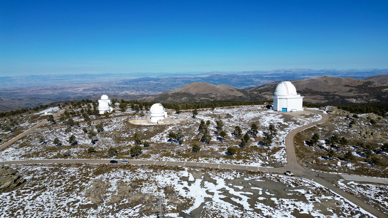 The route goes along off-road tracks through the Sierra Filabres, past mountain villages, observatories, and lots of off-roading.