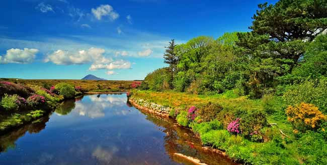 Motorradland Irland (Seen, Klippen, Meer und Castle)
