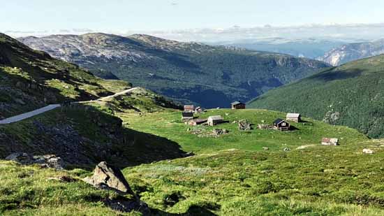 Geiranger Fjord in Norwegen mit dem Motorrad 