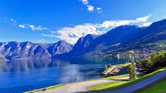 Geiranger Fjord in Norwegen mit dem Motorrad 