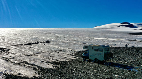 Mit dem Pickup Bimobil oder Tischer oder Nordstar durch Island