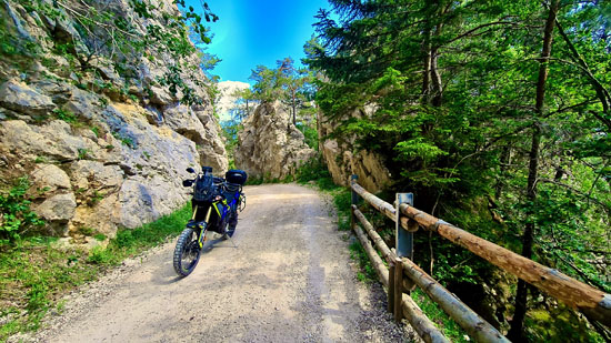 Die Almenstrecke in der Schweiz mit der Yamaha Tenere 700