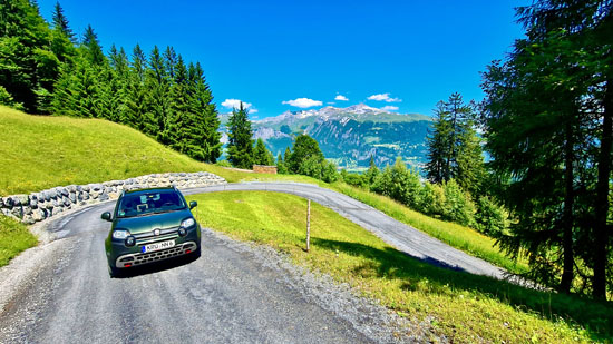 Mit dem Panda 4x4 Geländewagen zum Offroadfahren in der Schweiz