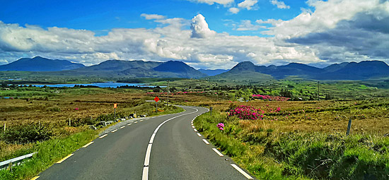 Sagenhafte Landschaft an der Westküste von Irland